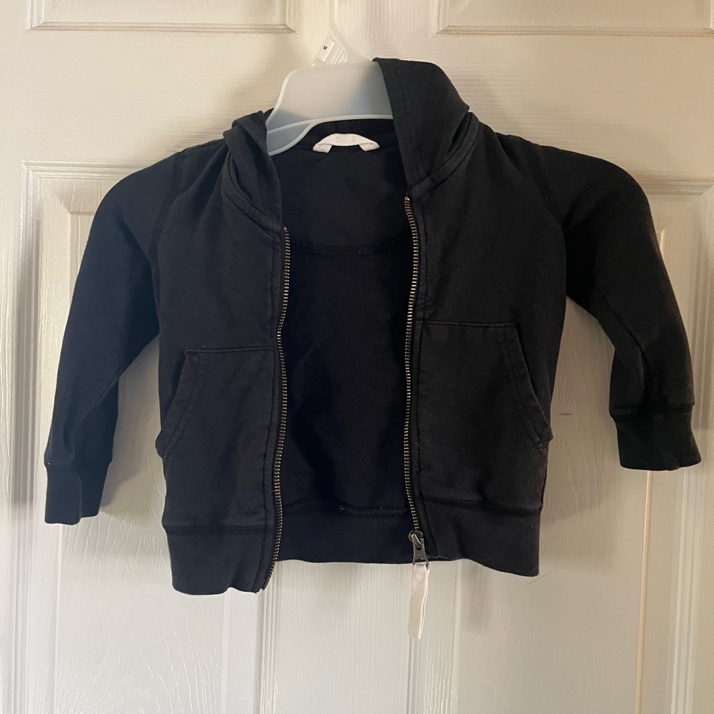 Larks 12 months, The Coziest Hoodie. 65% Bamboo 28% Cotton 7% spandex.